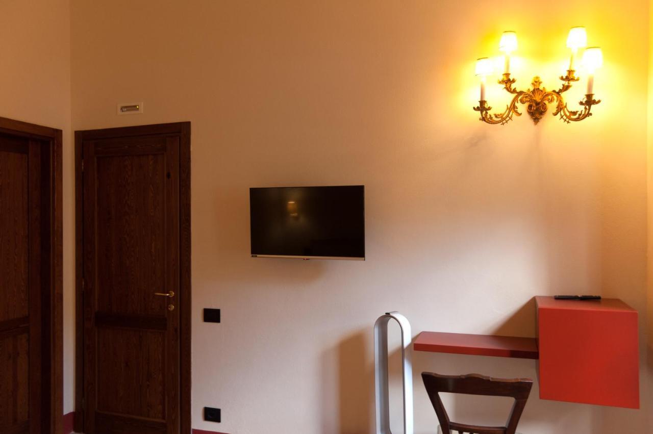 Palazzo Benucci Bed and Breakfast San Gimignano Exteriör bild