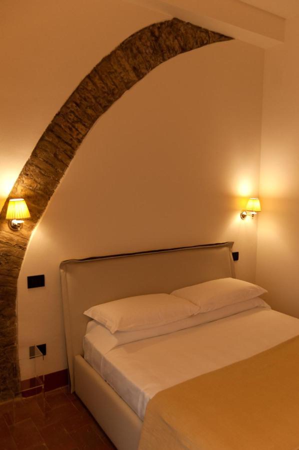 Palazzo Benucci Bed and Breakfast San Gimignano Exteriör bild