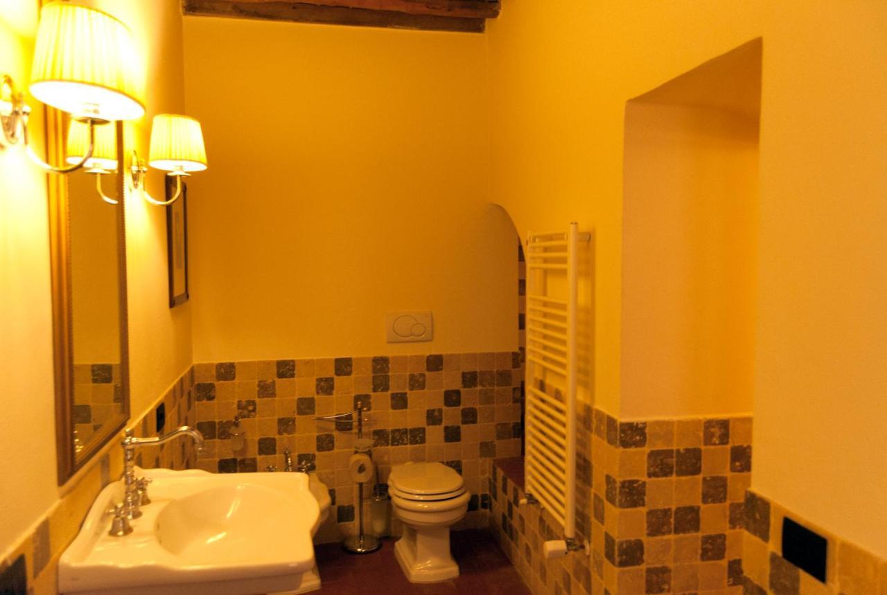 Palazzo Benucci Bed and Breakfast San Gimignano Exteriör bild